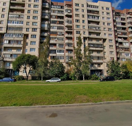 В Купчино пенсионер выпал из окна