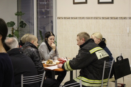 На Петроградке сгорела коммуналка
