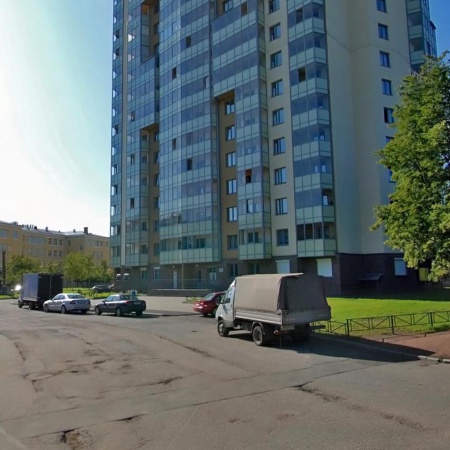 В Выборгском районе ранее судимый мужчина выпал с 20-го этажа