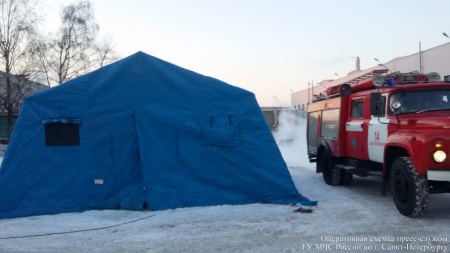 В Петербурге открылись мобильные пункты обогрева