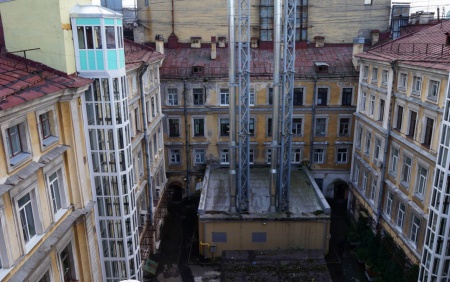 СПбО ВООПИиК: На Малой Морской улице, 6 стремительно разрушается дом