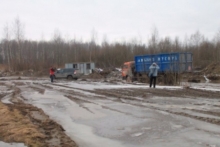 Активисты ОНФ нашли незаконный мусорный полигон в Ломоносовском районе