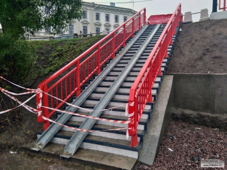 На Петровском мосту в Выборге сделали пандус с углом наклона 26 градусов
