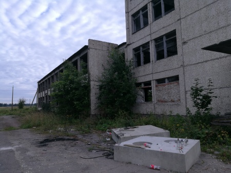 Детсад и Дом культуры в Гатчинском районе напоминают фильм ужасов