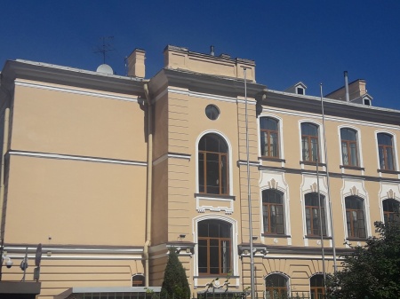 Генкосульство Великобритании в Петербурге сняло флаг