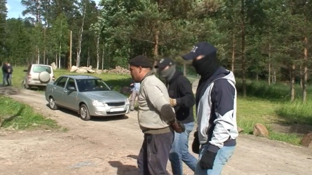 «Решальщик» и организатор незаконной миграции задержан ФСБ в Петербурге
