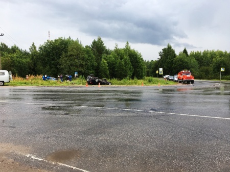 В Бокситогорском районе в ДТП погибли водитель легковушки и 14-летний мальчик